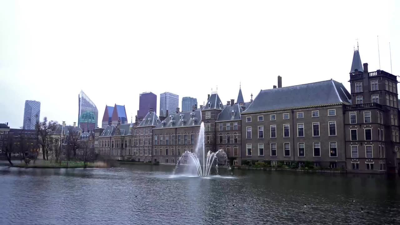 Het Binnenhof in Den Haag, hart van de Haagse binnenstad.